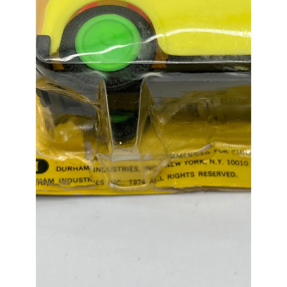 Durham Industries Coca Cola Zip a Long Press n Go Yellow Van Toy‎ Vintage 1974